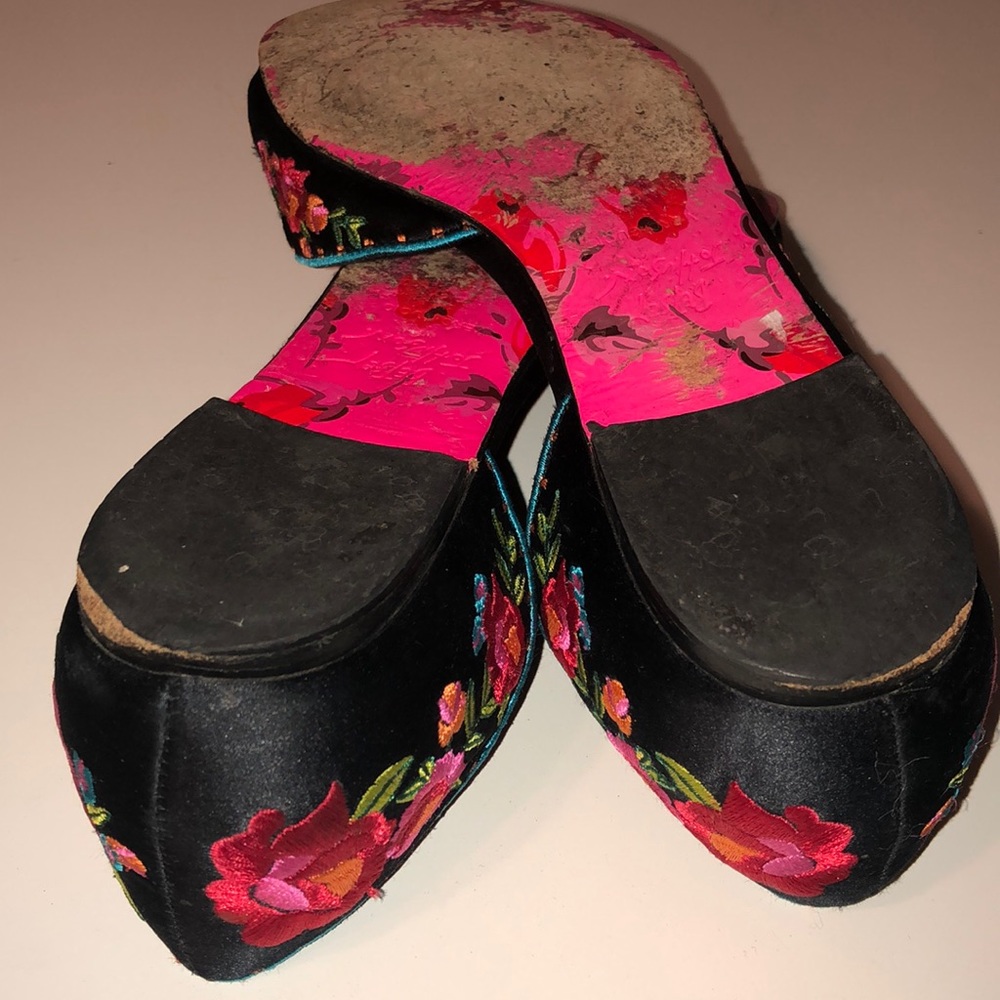 Betsey Johnson Jonila Embroidered Flats - Picture 7 of 10